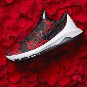 Nike KD 8 EXT Red Floral Mothers Day Kevin Durant